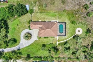 560 Desoto Boulevard, NAPLES, FL 34120 Sold 03/31/25