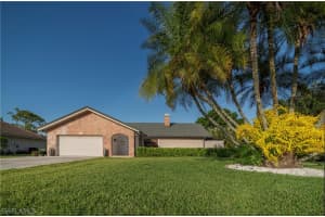 427 Torrey Pines Point, Naples, FL 34113 - MLS#224037668