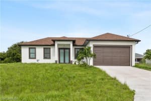 744 Oakridge Ave S, Lehigh Acres