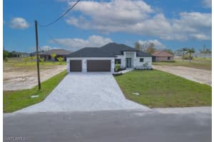 2728 41st Avenue, Cape Coral, FL 33993 - MLS#224038067