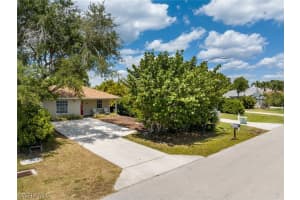 835 94th Avenue, Naples, FL 34108 Sold 02/26/25