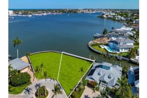 1305 Marlin Drive, Naples, FL 34102 Sold 03/06/25