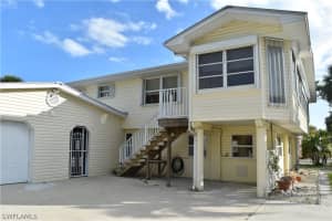 136 Bay Mar Drive, Fort Myers Beach, FL 33931 - MLS#224038648