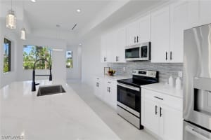 4047 Everglades Boulevard, NAPLES, FL 34120 Sold 03/10/25