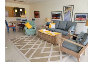 5851 Cobblestone Lane, Naples, FL 34112 Sold 02/20/25