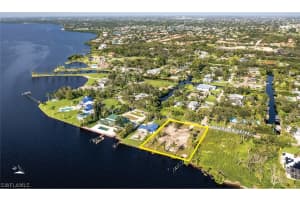 744 Overiver Drive, North Fort Myers, FL 33903 - MLS#224039565