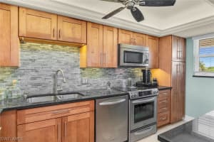 270 Collier Boulevard, Marco Island, FL 34145 Sold 04/03/25