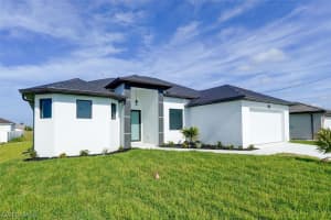 1032 36th Place, Cape Coral, FL 33993 - MLS#224039885