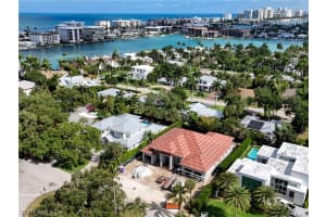 375 Bow Line Drive, Naples, FL 34103 - MLS#224040679