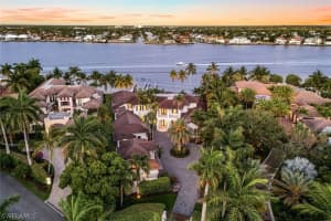 970 Aqua Circle, Naples, FL 34102 - MLS#224040729