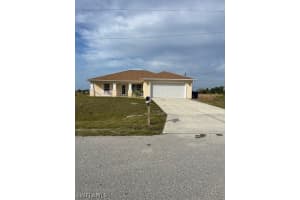 354 Petite Avenue, Lehigh Acres, FL 33974 Sold 06/04/25