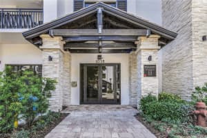 1035 3rd Avenue, NAPLES, FL 34102 Sold 10/31/24
