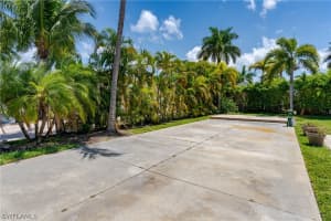 MLS# 224041415, Naples, Florida 34114