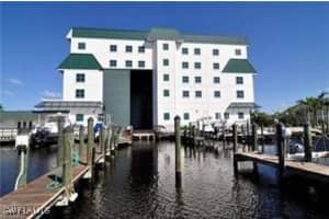 4751 Bonita Beach Rd SW, Bonita Springs, FL 34134, Sold 04/11/25