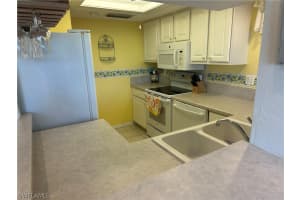5850 Trailwinds Dr APT 713, Fort Myers, FL 33907, Sold 01/31/25