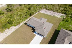 2908 72ND ST W, LEHIGH ACRES, FL 33971 Sold 10/25/24