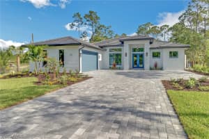 2611 2nd Avenue, NAPLES, FL 34120 Sold 01/16/25