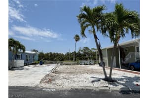 4696 Leilani Lane, Bonita Springs, FL 34134 - MLS#224042479