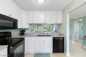 4580 Andover Way, NAPLES, FL 34112 Sold 01/10/25