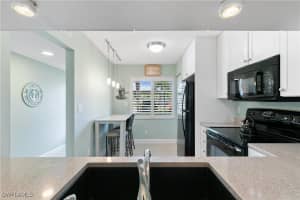 4580 Andover Way, NAPLES, FL 34112 Sold 01/10/25