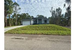 2708 26th Street, LEHIGH ACRES, FL 33971 Sold 09/09/24
