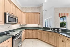 10268 Avonleigh Dr, Bonita Springs, FL 34135, Sold 07/19/24