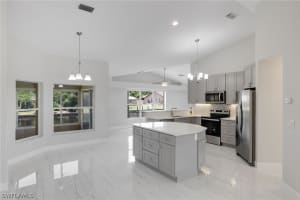 260 Alameda Avenue, FORT MYERS, FL 33905 Sold 12/19/24