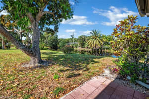 1078 Pine Isle Lane, NAPLES, FL 34112 Sold 10/08/24