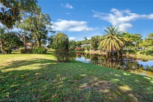 1078 Pine Isle Lane, NAPLES, FL 34112 Sold 10/08/24