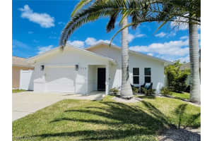 779 100th Avenue, Naples, FL 34108 - MLS#224043513