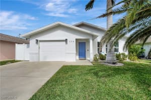779 100th Avenue, Naples, FL 34108 - MLS#224043513