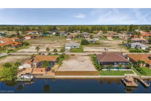 609 38th Avenue, Cape Coral, FL 33993 - MLS#224043522