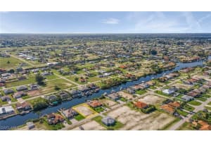 609 38th Avenue, Cape Coral, FL 33993 - MLS#224043522