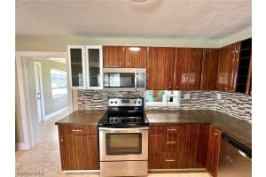 4871 Orange Grove Boulevard, NORTH FORT MYERS, FL 33903 Sold 07/31/24