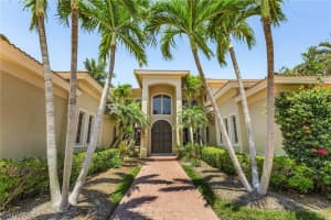 401 Hawser Ln, Naples, FL 34102, Sold 03/31/25