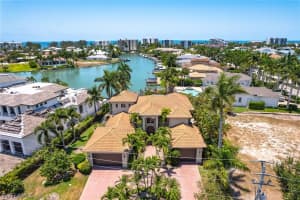 401 Hawser Ln, Naples, FL 34102, Sold 03/31/25