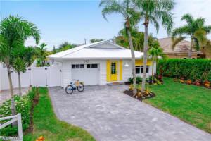 542 104th Avenue, NAPLES, FL 34108 Sold 10/03/24