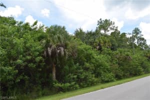 4740 30th Avenue, Naples, FL 34120 - MLS#224045768