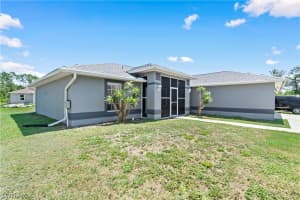 2602 42nd St W, Lehigh Acres, FL 33971, Sold 12/17/24