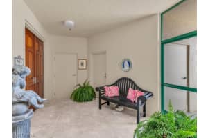 930 Cape Marco Drive, MARCO ISLAND, FL 34145 Sold 04/30/25