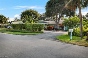 1600 Mandarin Road, Naples, FL 34102 - MLS#224046665