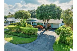 1600 Mandarin Road, Naples, FL 34102 - MLS#224046665