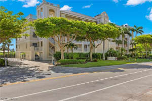 9380 Gulf Shore Drive, NAPLES, FL 34108 Sold 09/26/24
