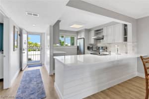 305 Goodlette Drive, Naples, FL 34102 Sold 01/03/25