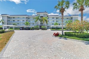 305 Goodlette Drive, Naples, FL 34102 Sold 01/03/25
