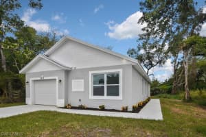 1518 Markland Avenue, FORT MYERS, FL 33916 Sold 09/12/24