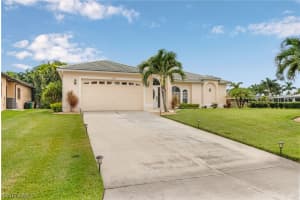 2814 44th Terrace, Cape Coral, FL 33914 - MLS#224047813
