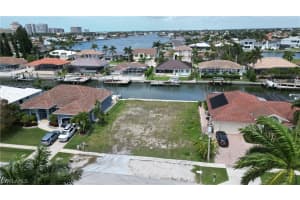 1150 Abbeville Court, MARCO ISLAND, FL 34145 Sold 04/29/25