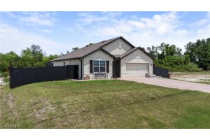 2749 7th Place, Cape Coral, FL 33909 - MLS#224047958