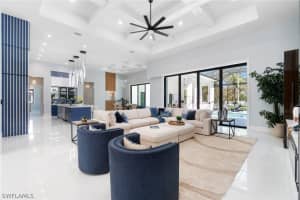 10 Caribbean Road, Naples, FL 34108 - MLS#224048216